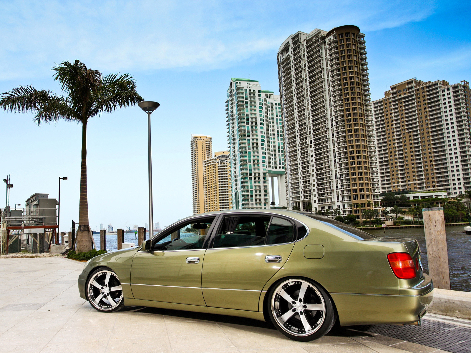 Lexus IS