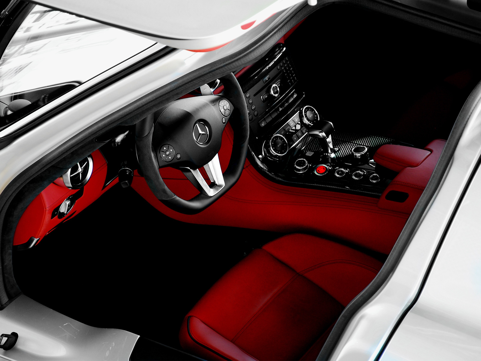 �������� Mercedes