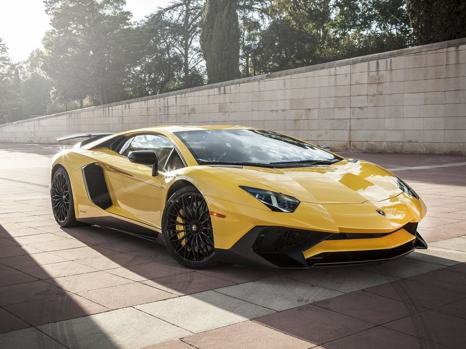 Lamborghini Aventador LP750-4