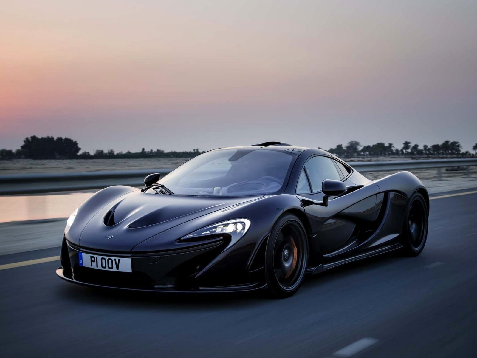 McLaren P1