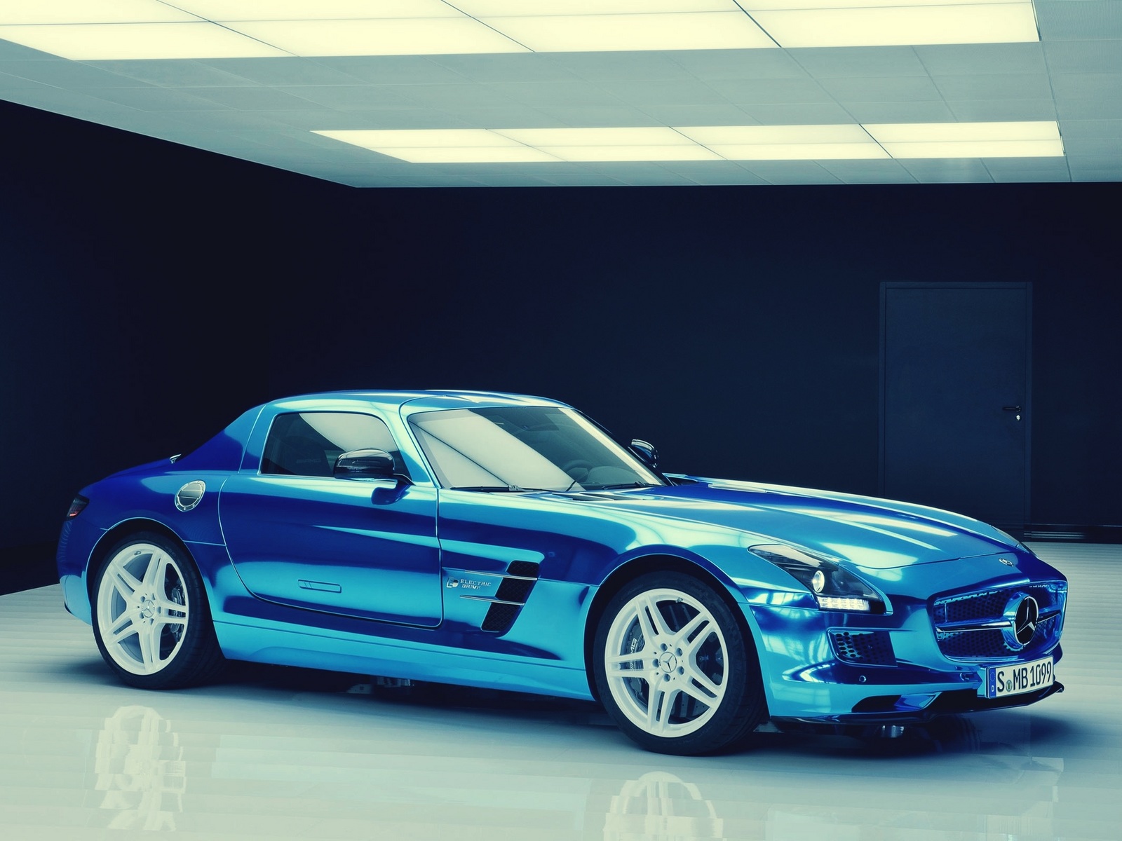 Mercedes-Benz SLS AMG Coupe Electric