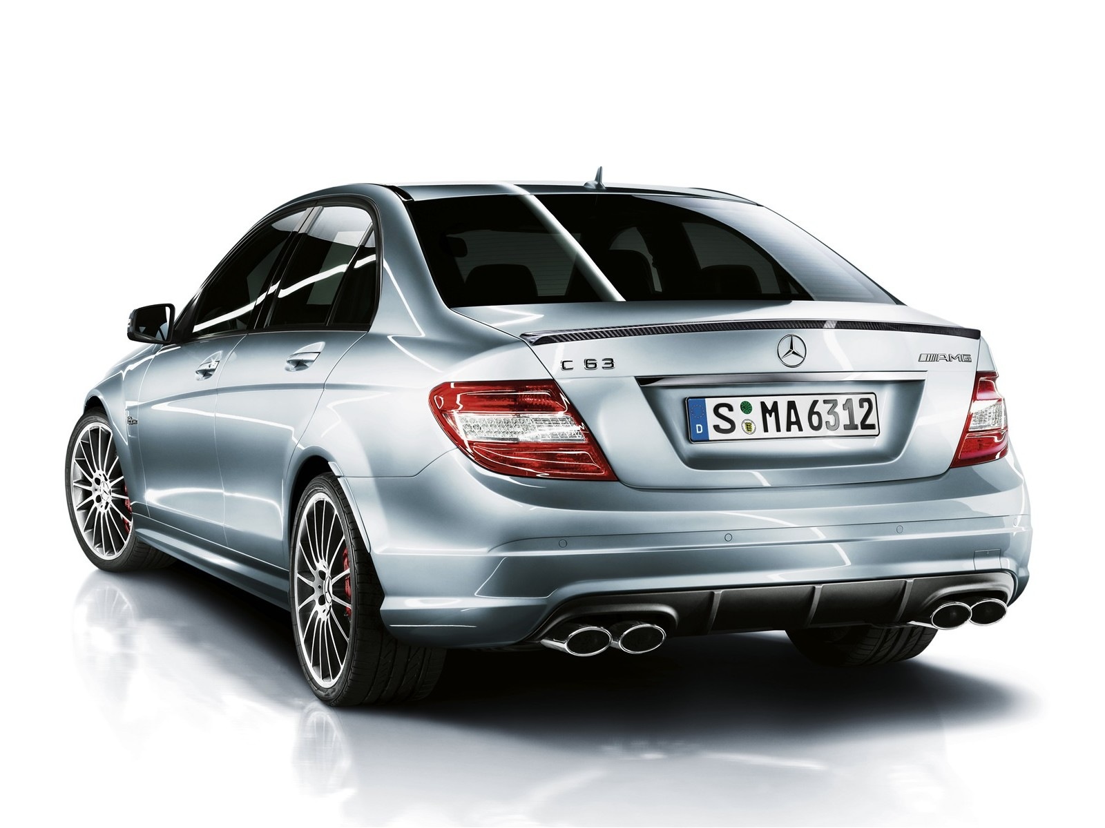 Mercedes C63 AMG
