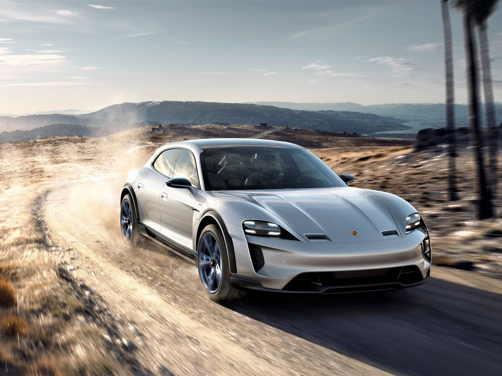 Porsche Mission E Cross Turismo Concept