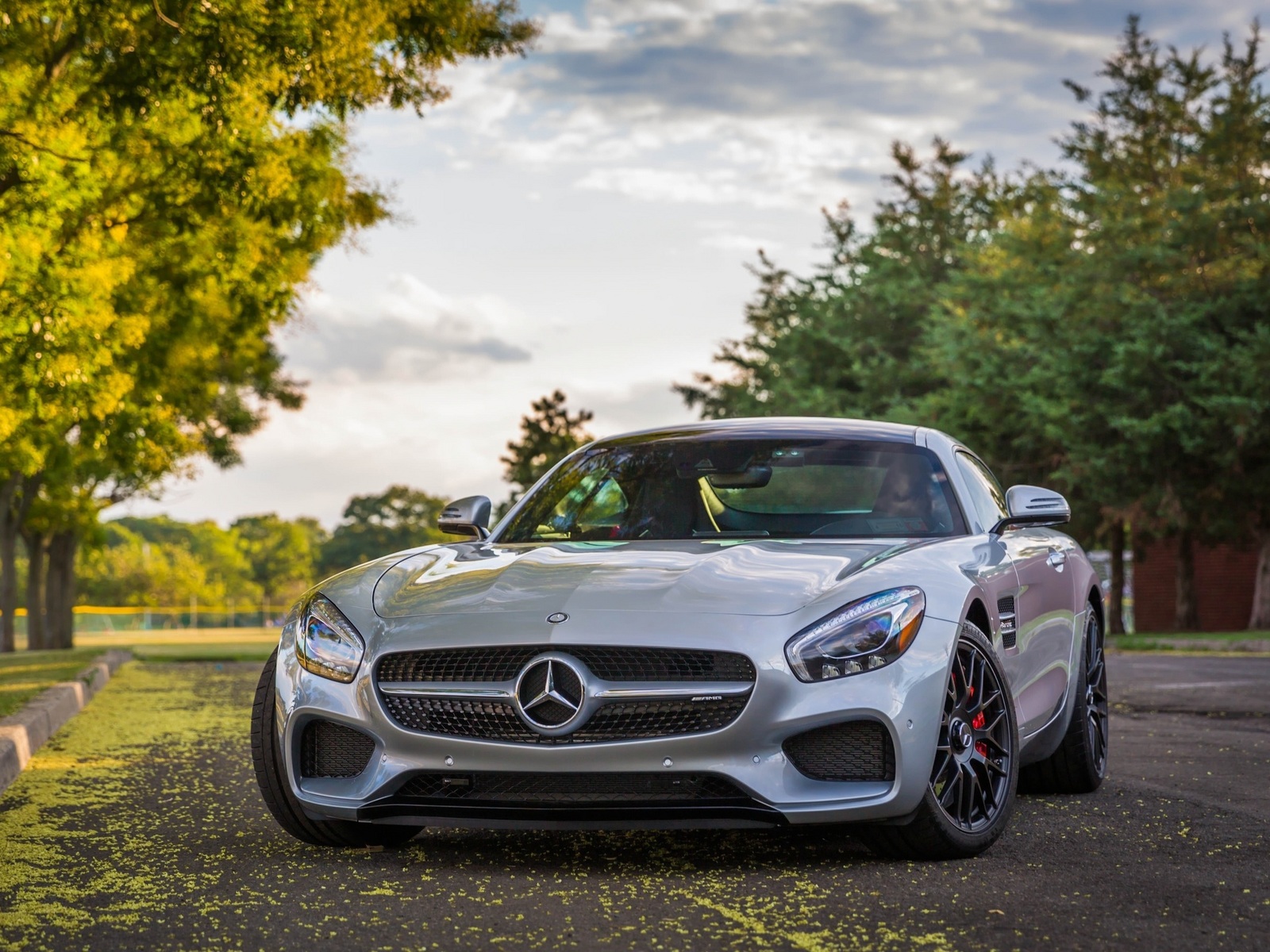 Mercedes AMG SLS63