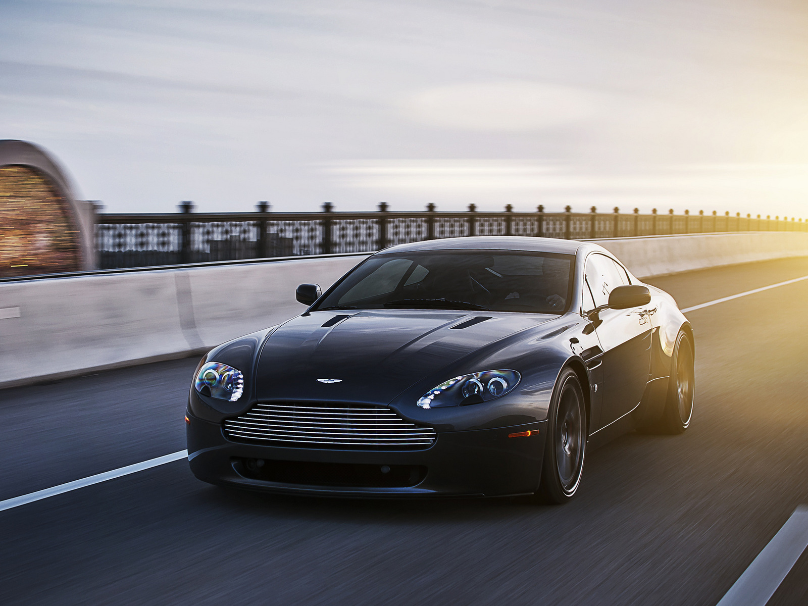 Aston Martin DBS