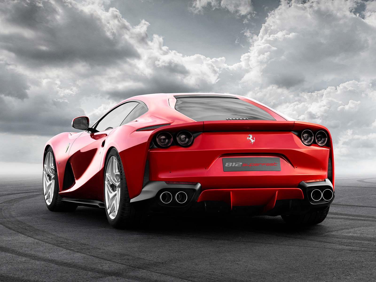 Ferrari 812 SuperFast