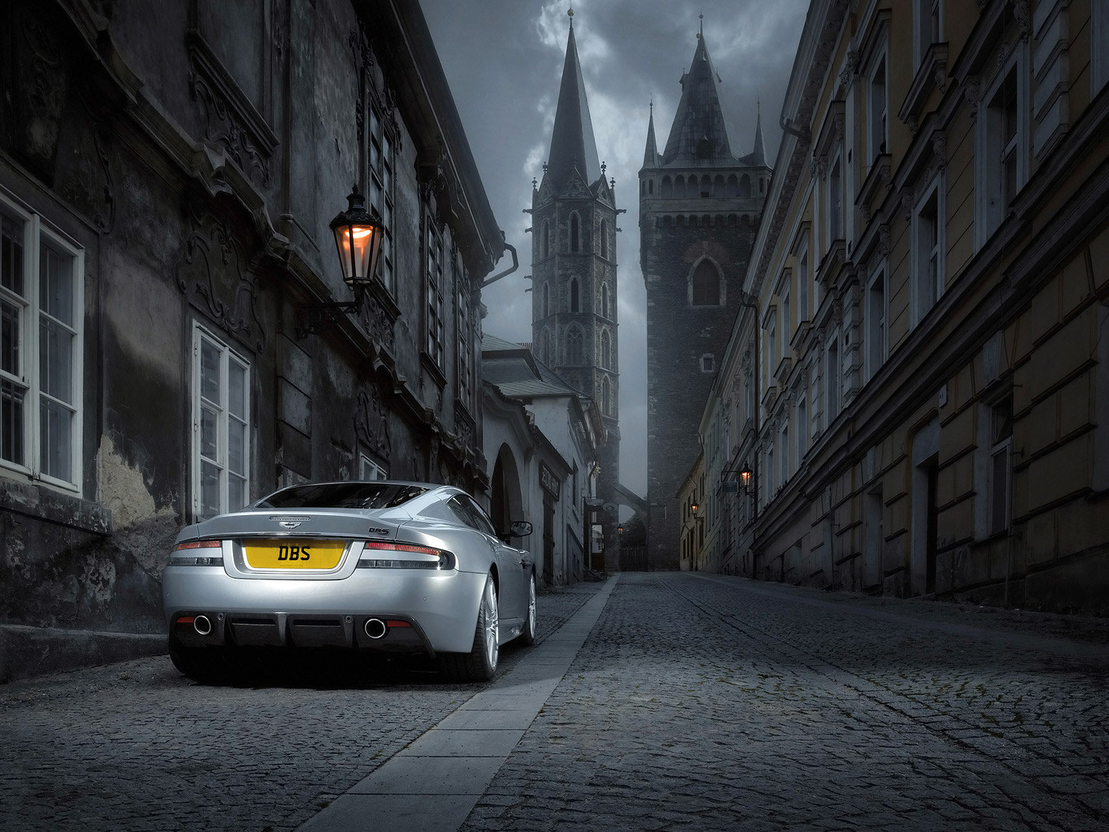 Aston Martin DBS