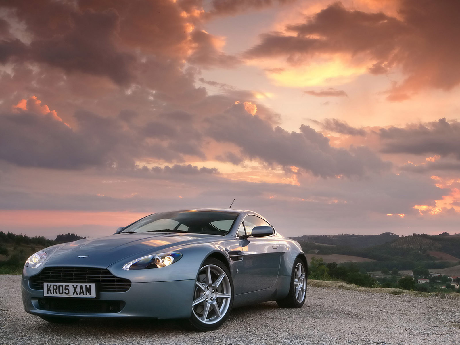 Aston Martin V12 Vantage RS