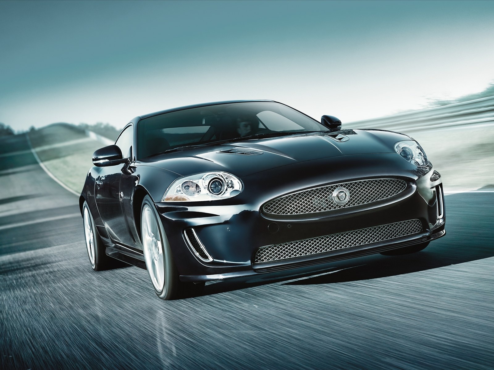Jaguar XKR