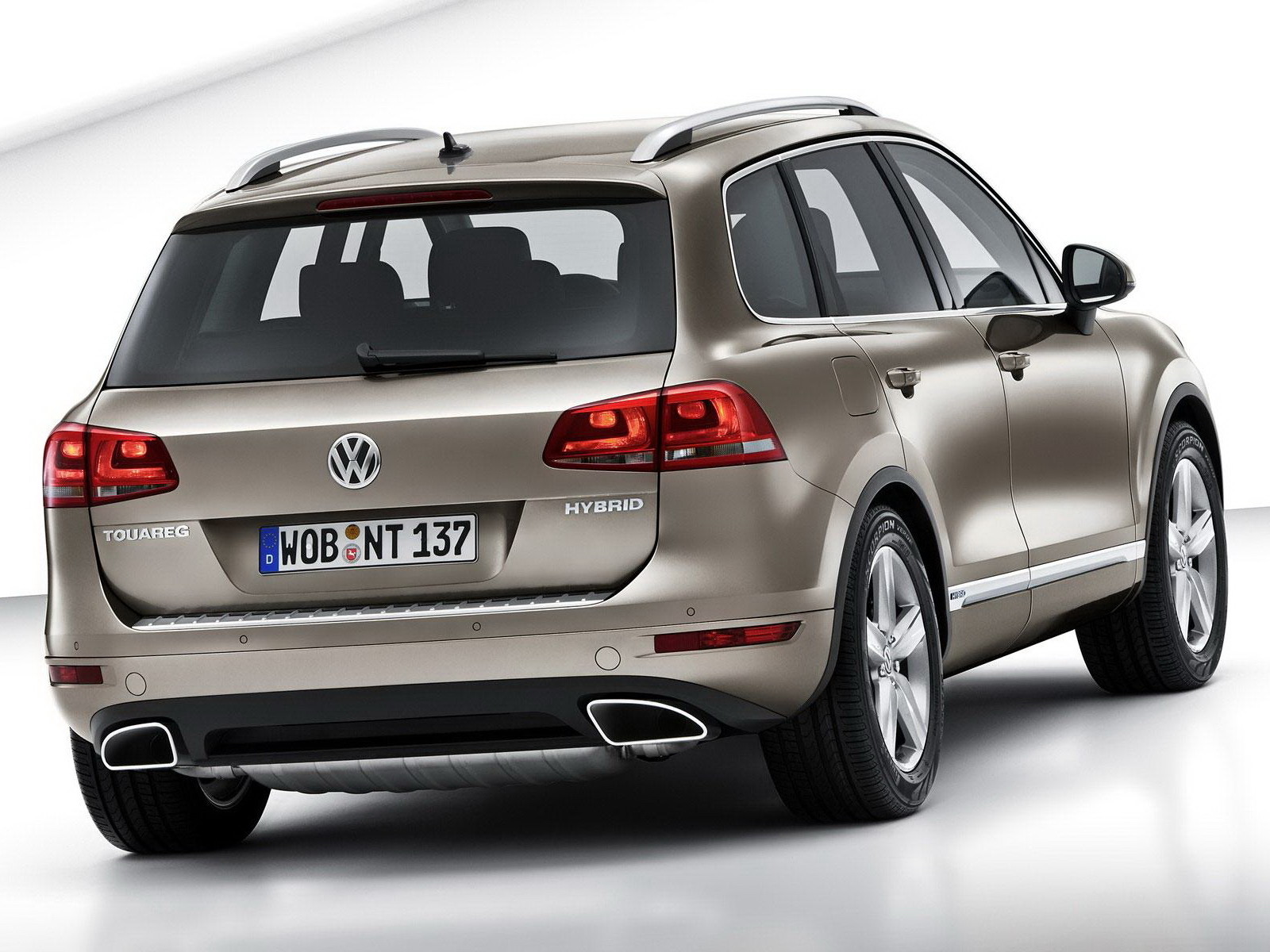 VW Touareg Hybrid