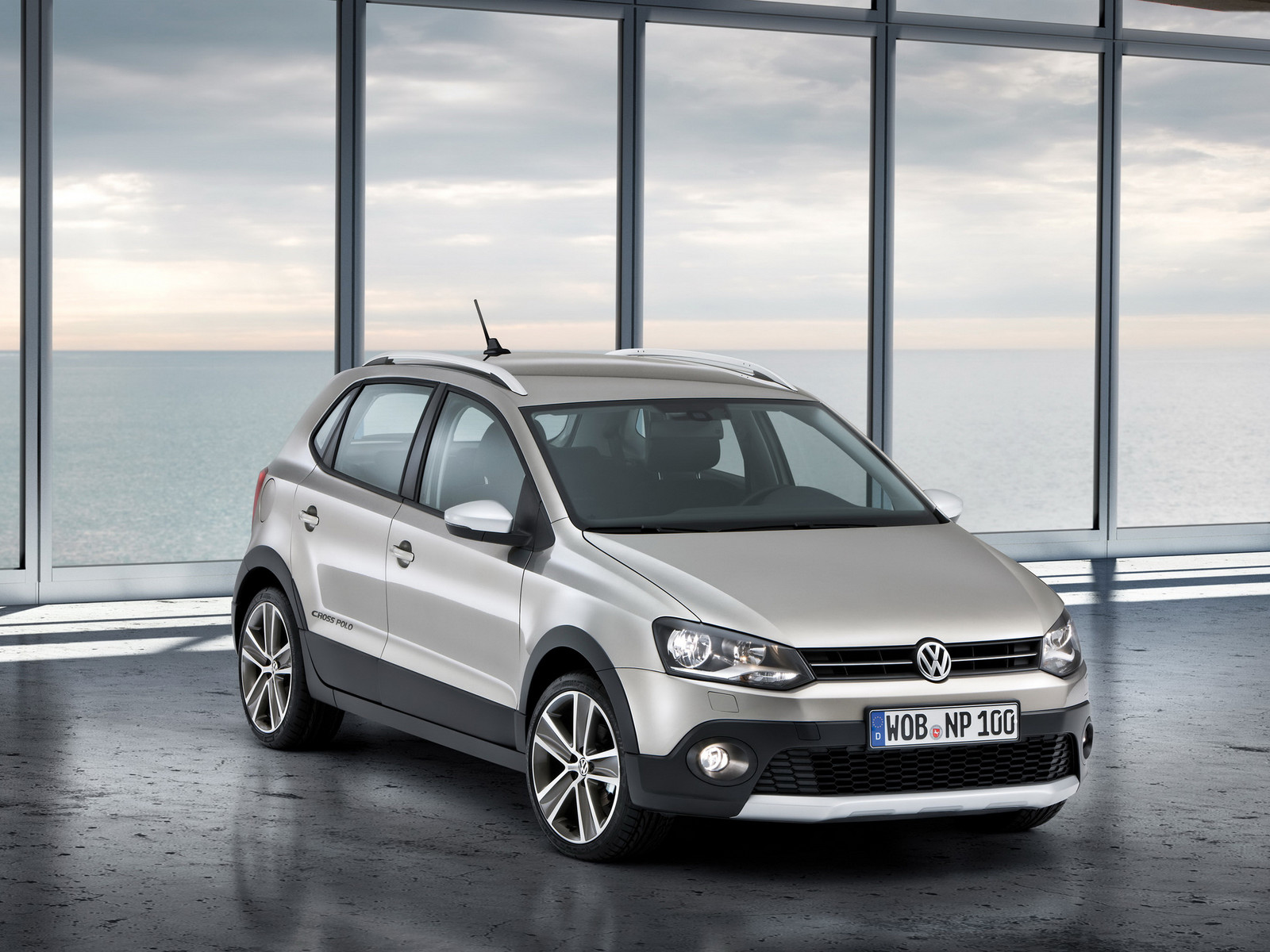 Volkswagen CrossPolo 2011