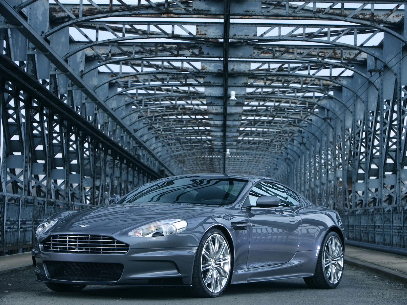 Aston Martin DBS