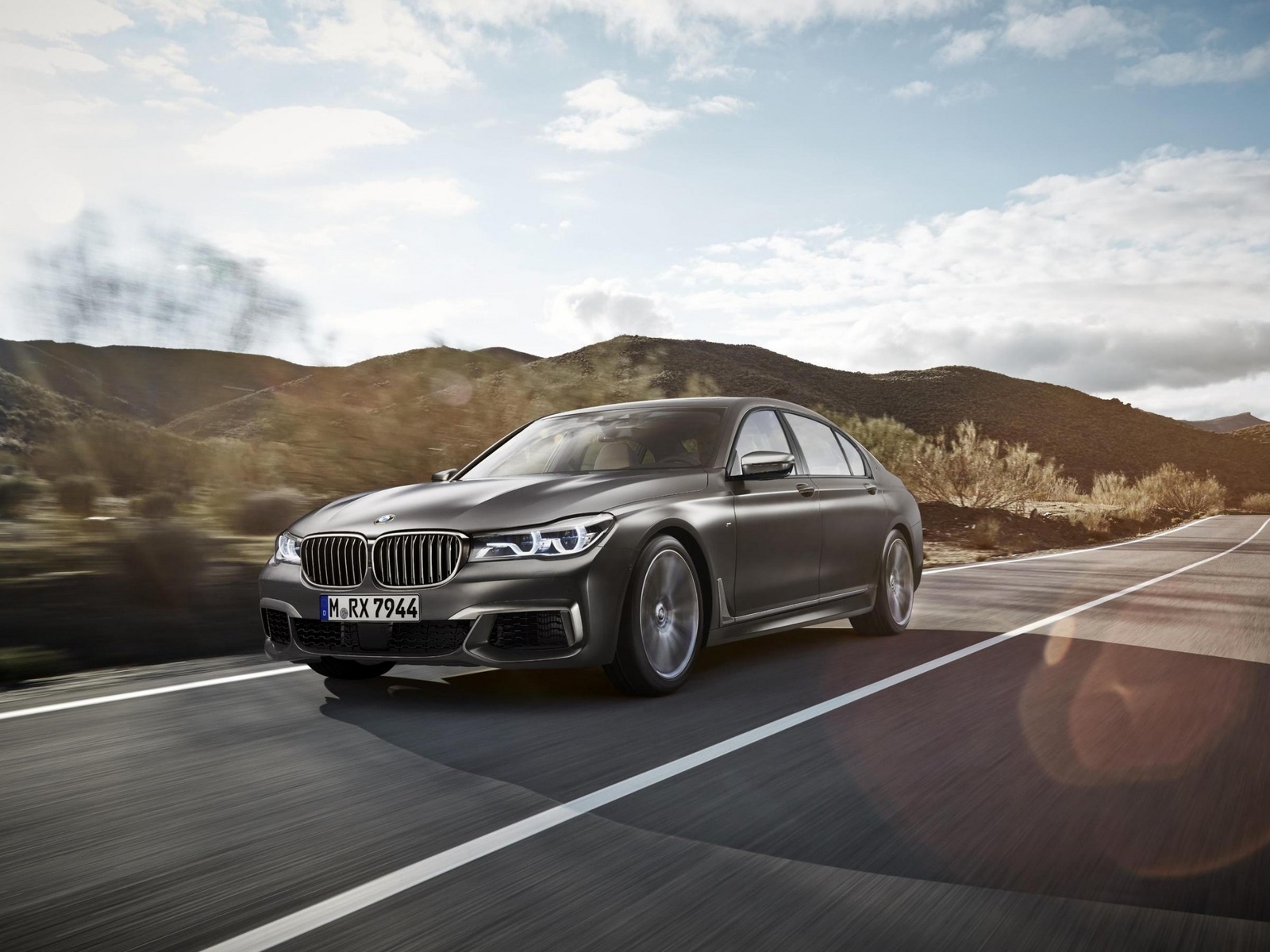 BMW 760 2017