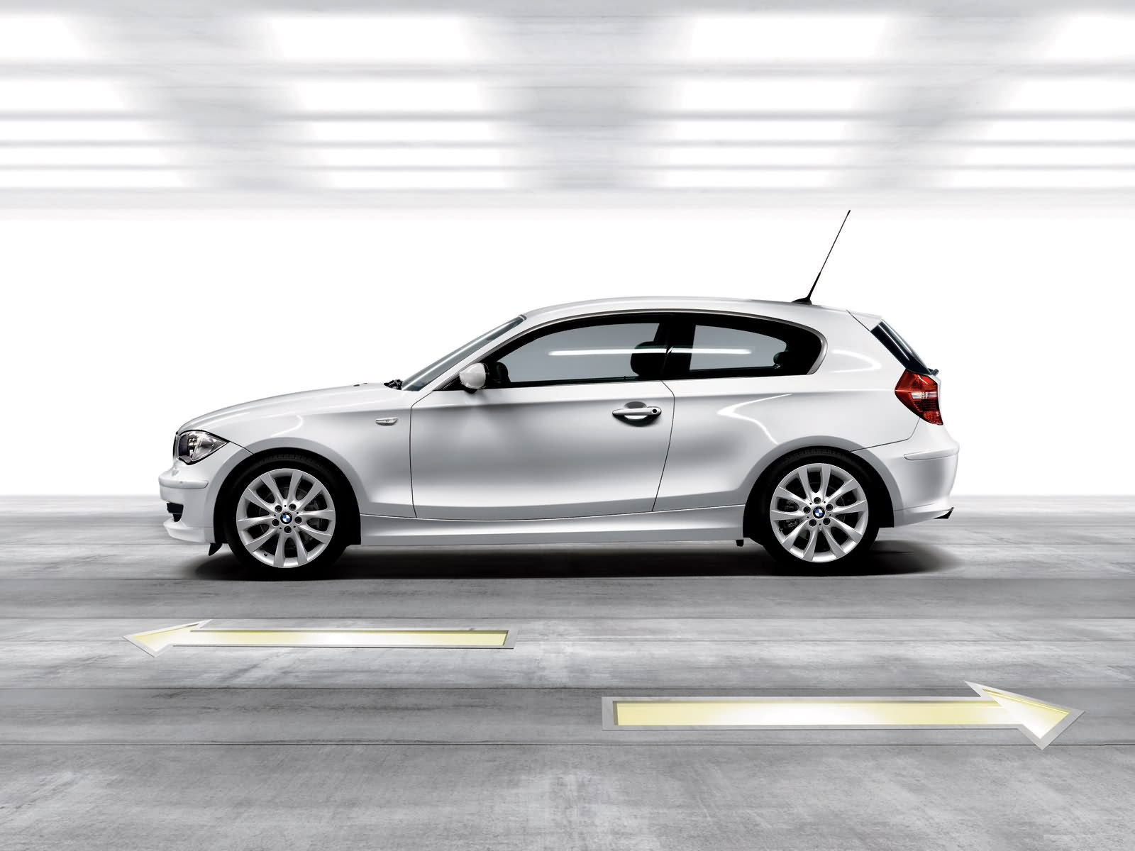 BMW 1-� �����