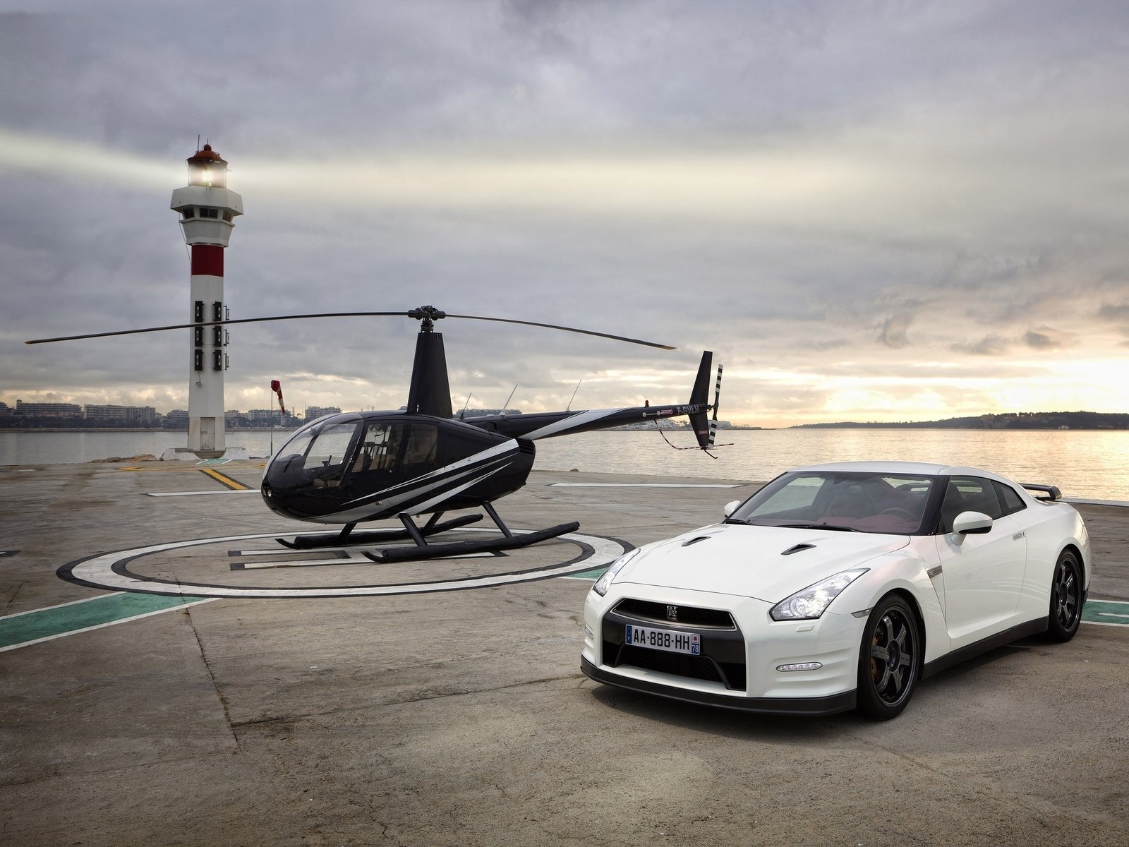 Nissan GT-R
