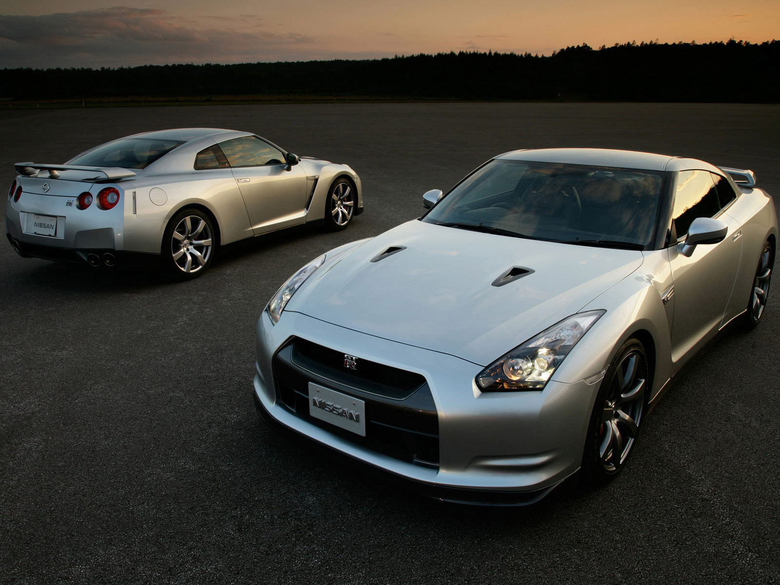 Nissan GT-R